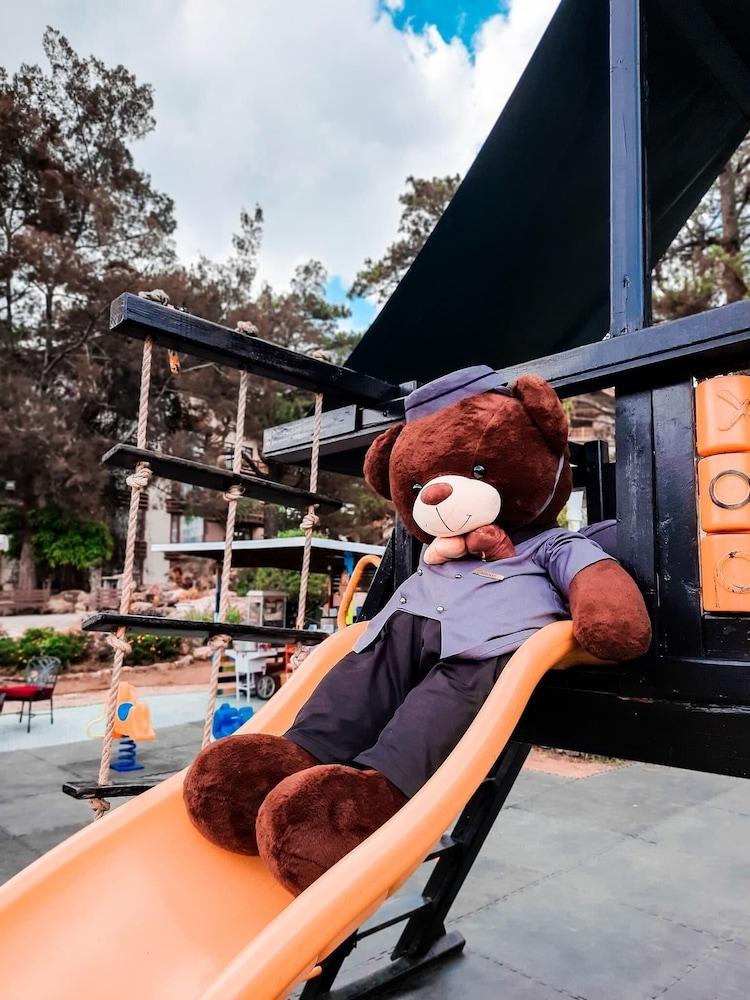 ホテル The Manor At Camp John Hay バギオ エクステリア 写真