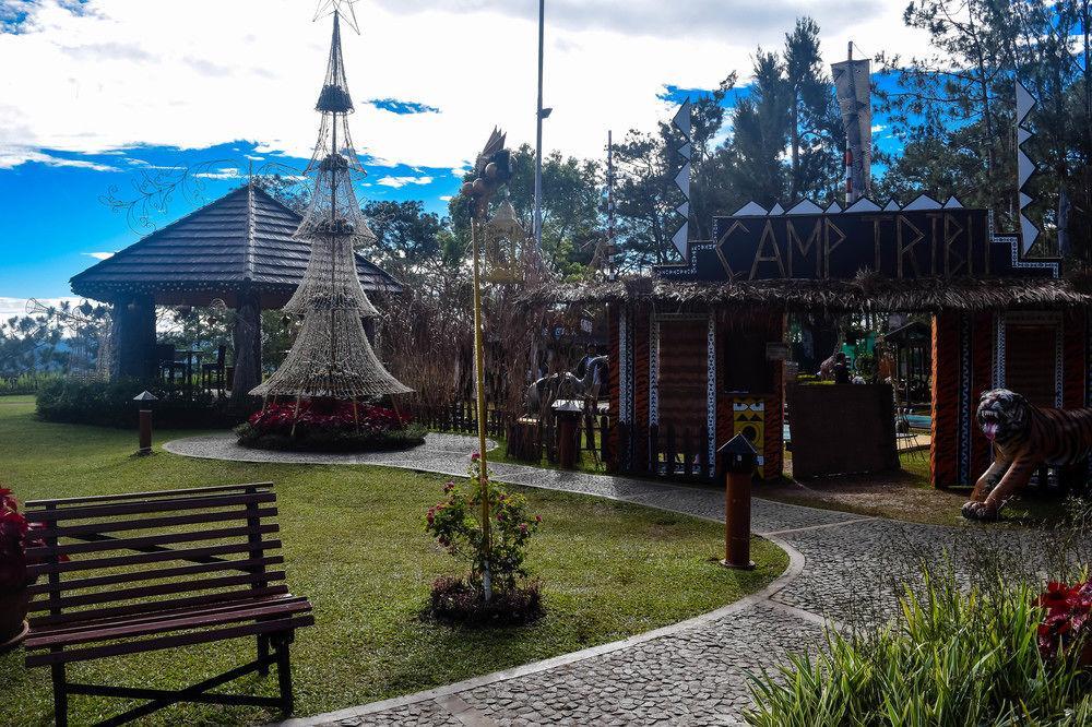 ホテル The Manor At Camp John Hay バギオ エクステリア 写真