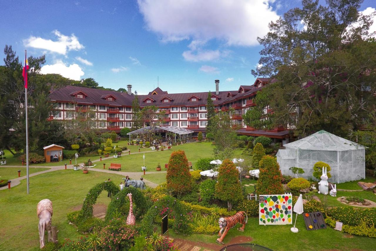 ホテル The Manor At Camp John Hay バギオ エクステリア 写真
