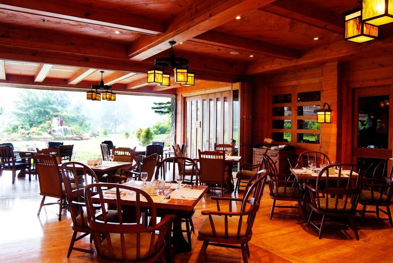 ホテル The Manor At Camp John Hay バギオ エクステリア 写真